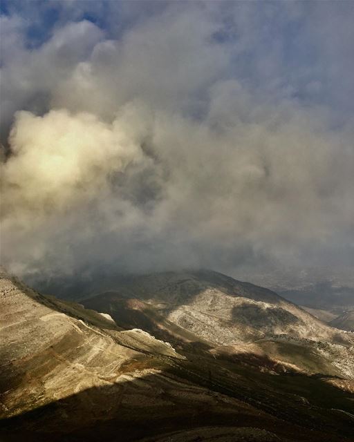 Guess the location...📍Hint: it’s located in South overviewing Bekaa... (Lebanon)