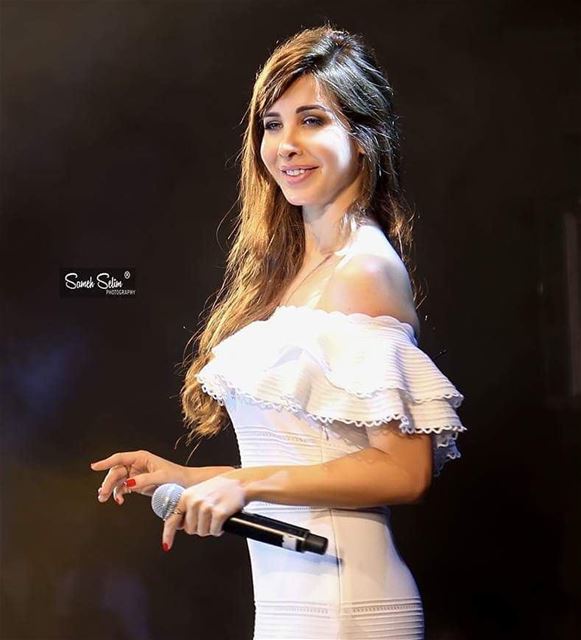 Guys, That picture is really amazing ❤😍💃  nancyajram  nancy9  hassabeek ...