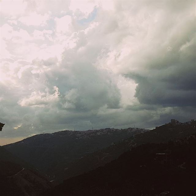 Hail storm clouds time lapse  video  mybrummana  clouds  lebanonspotlights... (Brummana)