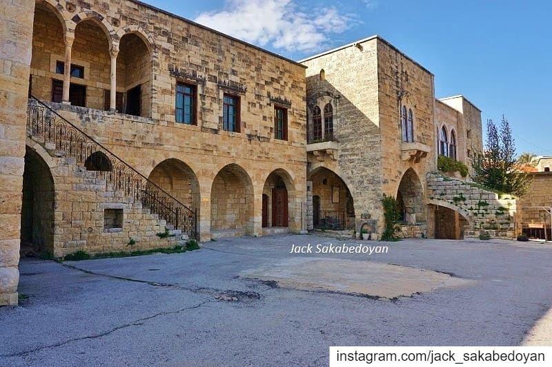 Hamades palace  baakline  baaklin  shouf  chouf  village  villagescape ...