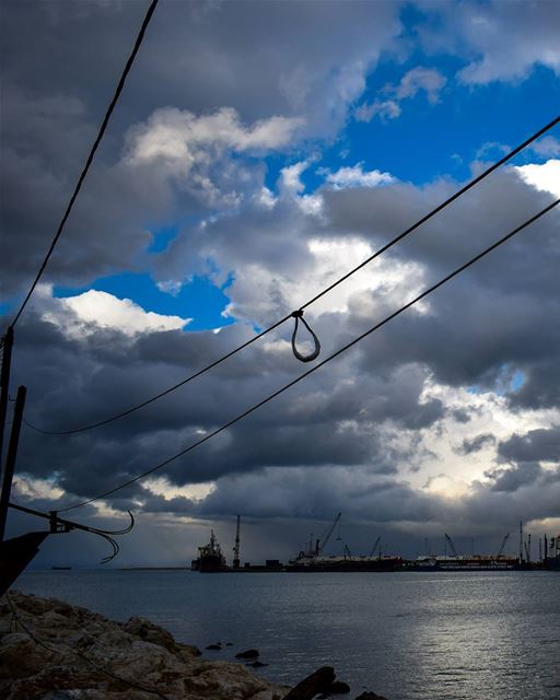 Hangin' ... (Al Mina', Liban-Nord, Lebanon)