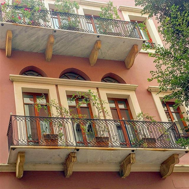 Hanging balconies ............................... iwantone  balconies ... (Achrafieh, Lebanon)