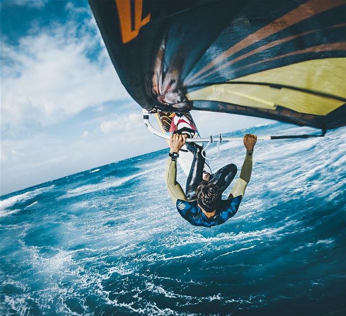 Hanging in the clouds with the first proper winter session 🌊🤙🏼Photo... (Batroûn)