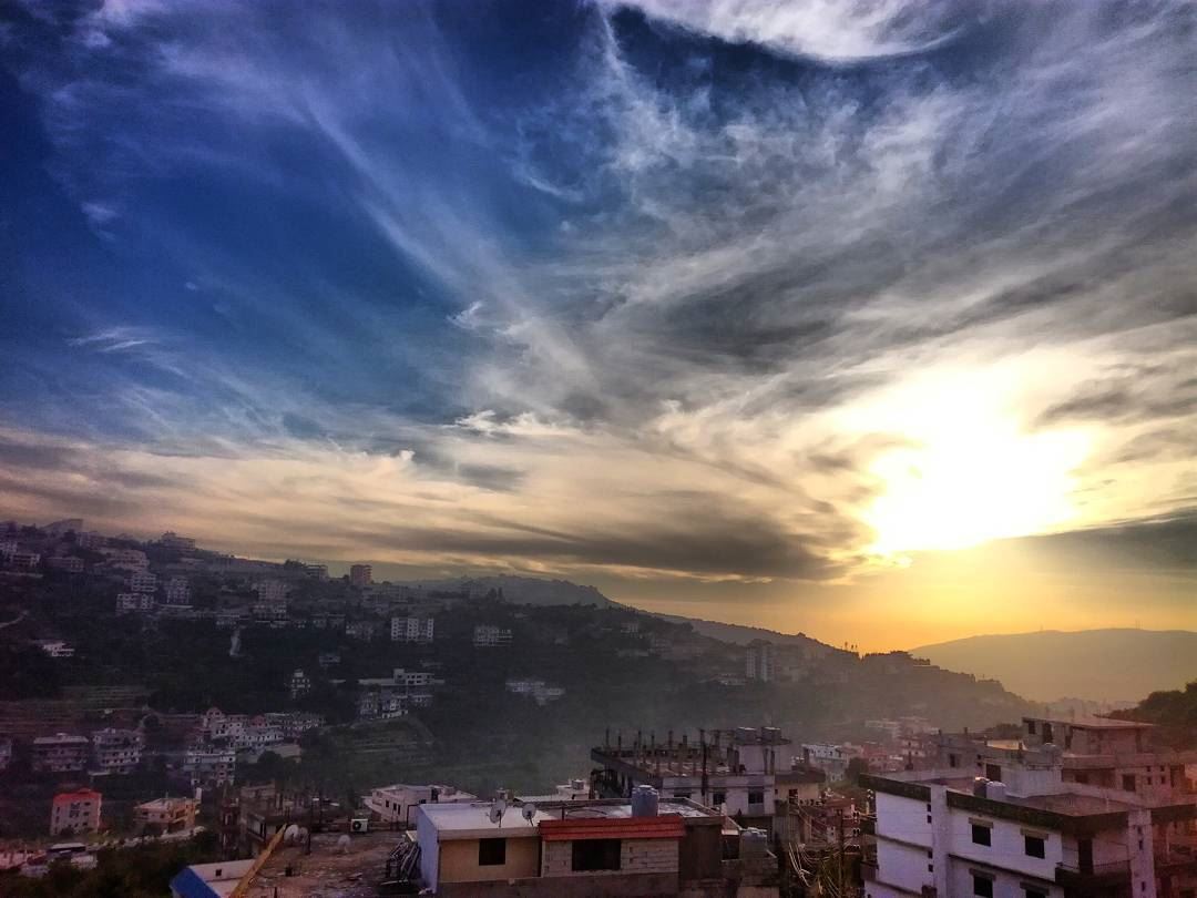 Happy Evening Everyone 💙 From Bakhoun , Liban Nord , Lebanon by @esraa__gh