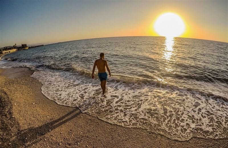 Happy february🌊  winterswim  sunset  lebanonspotlights  livelovebyblos ... (Byblos - Jbeil)