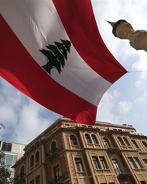 Happy Indepence Day 🇱🇧🇱🇧🇱🇧كل إسقلال و انتو بخير 🇱🇧🇱🇧🇱🇧Photo... (Downtown Beirut)
