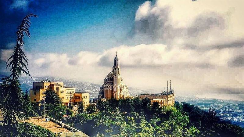  harissa  harisachurch  lebanon_hdr lebanon  lebanese  church  live  love ... (Harisa, Mont-Liban, Lebanon)