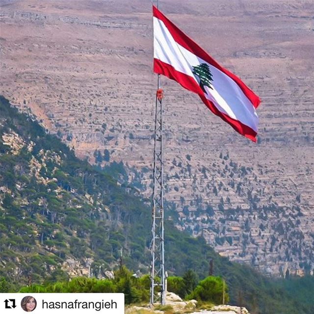 @hasnafrangieh (@get_repost)・・・عَ تلالَك عَ جبالَكرَعكت وصلّيتهون السما (Ehden, Lebanon)