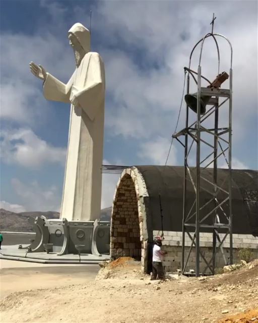 Have a blessed Sunday.(By: @ousamagg )___ nayef_alwan  sculptor  artist... (Saint Charbel-Faraya)