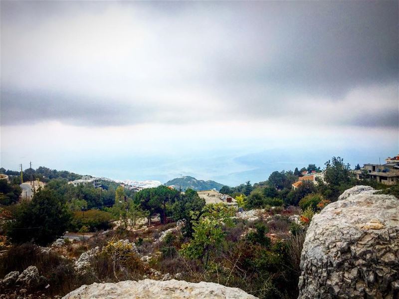 Have a great weekend ☁️🌳🍂 morning  weekend  nature  cloudysky  trees ... (Ghosta, Mont-Liban, Lebanon)