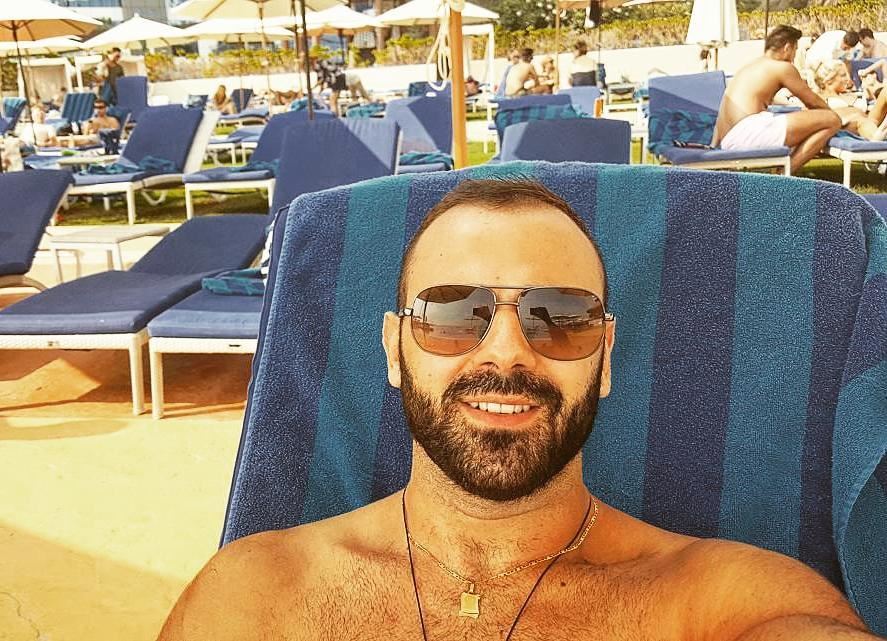 Have a lovely  weekend everyone 😊 summer pool Dubai beard tan vsco ... (The Palm - Jumeirah)