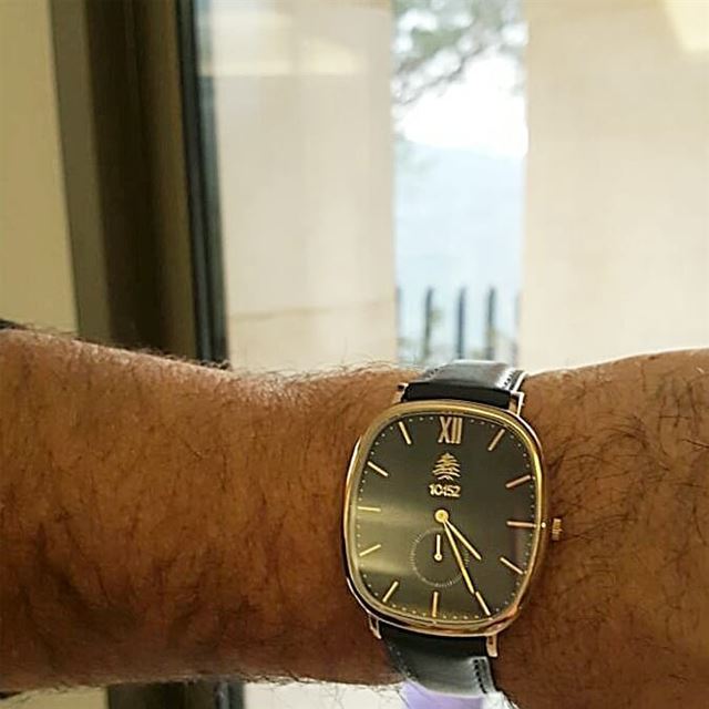 Have you tried the  10452DNA  Mulberry  watch with the  darkblue  leather ... (Beit Meri, Mont-Liban, Lebanon)