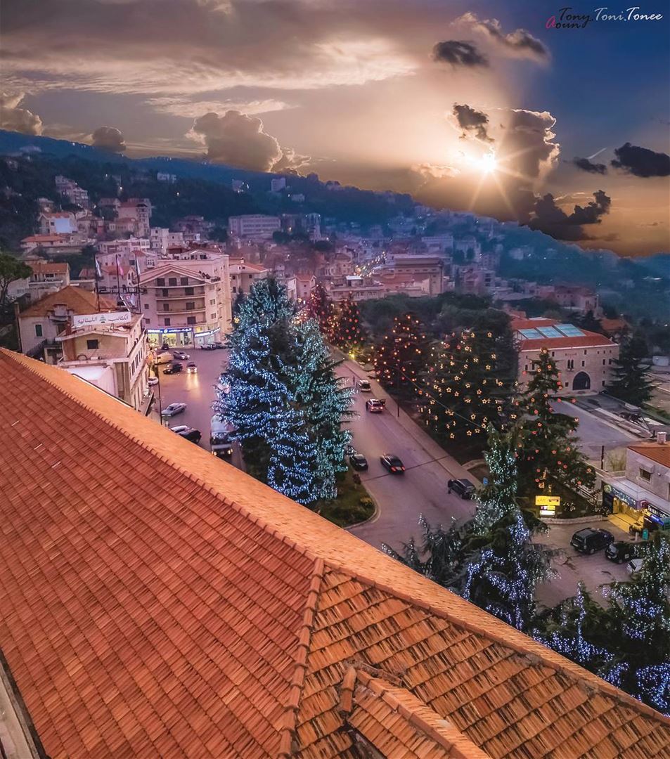 ((: HavINg FuN :))  lebanon  bekfaya  metn  sunset  rooftop  drone  dji ... (Bikfaïya, Mont-Liban, Lebanon)