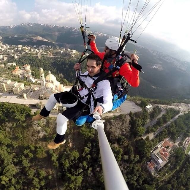  haydane7na  haydajawna  beirutparagliding  omarsingeracro  omar ...