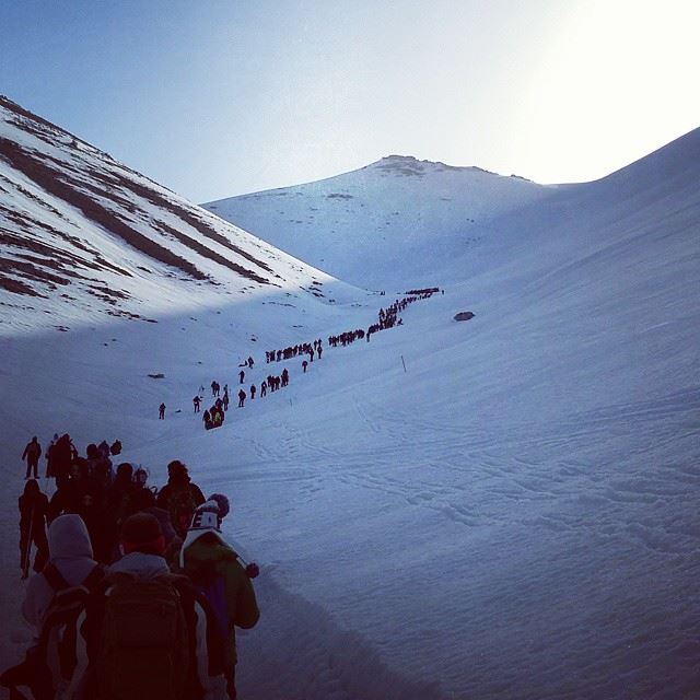  heading  to  the  top  of  the  mountain  climbing  snowshoeing  ... (Laklouk-tannourine)