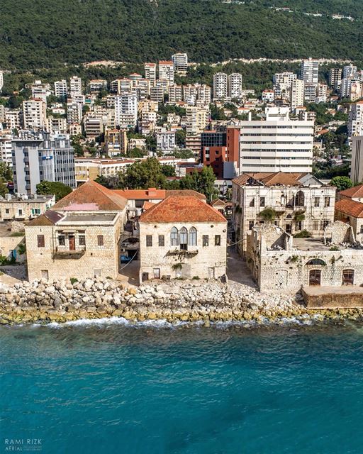 Hello from the other side 🌊...  lebanon  jounieh  dji  drones ... (Joünié)