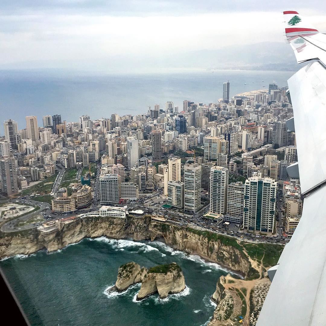 Hey Lebanon, Hey MEA fromtheplane  mea  middleeastairlines  planes ... (Beirut, Lebanon)