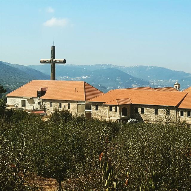  hike  hikingaloneisawesome  hikes  hiking  baskintalebanon  meten ... (Baskinta, Lebanon)