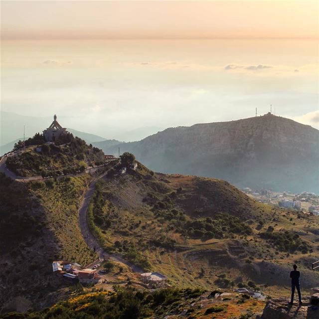 Hike more ,Worry less ! @sabah_joumaa (Sen Ehden)