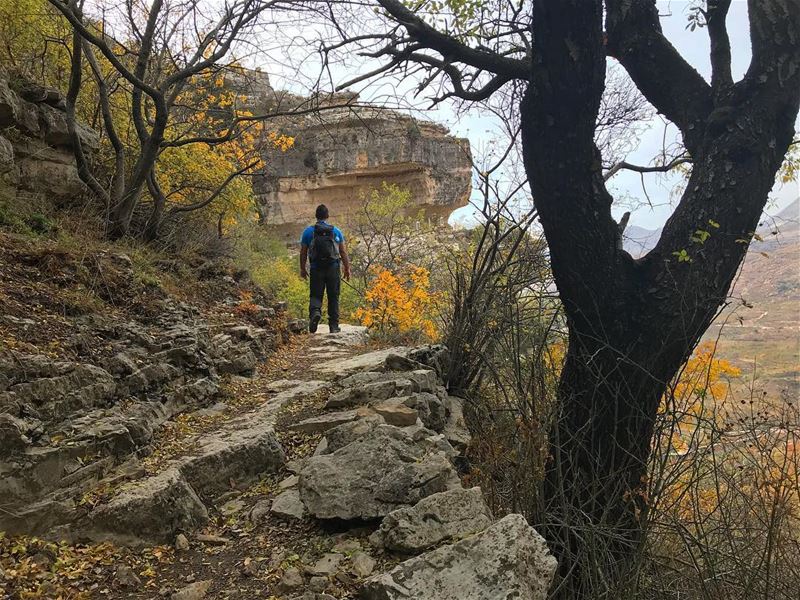 Hike while you can 😍 (Akoura, Mont-Liban, Lebanon)