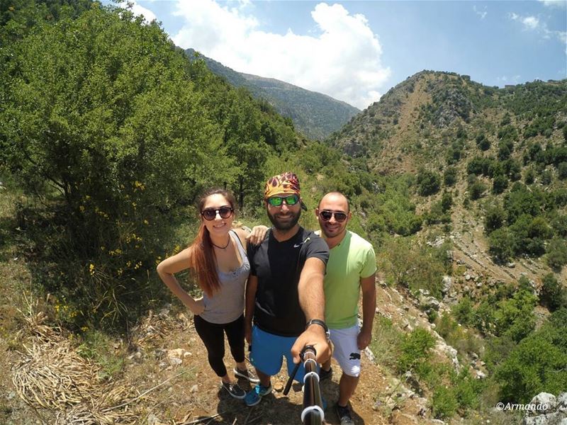 Hike while you can ✌😎 (Baskinta, Lebanon)