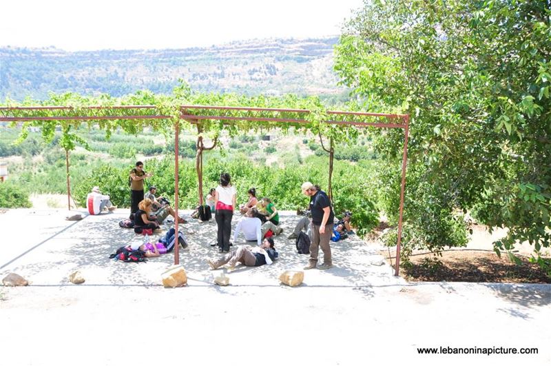 Hiking in Akoura with Promax