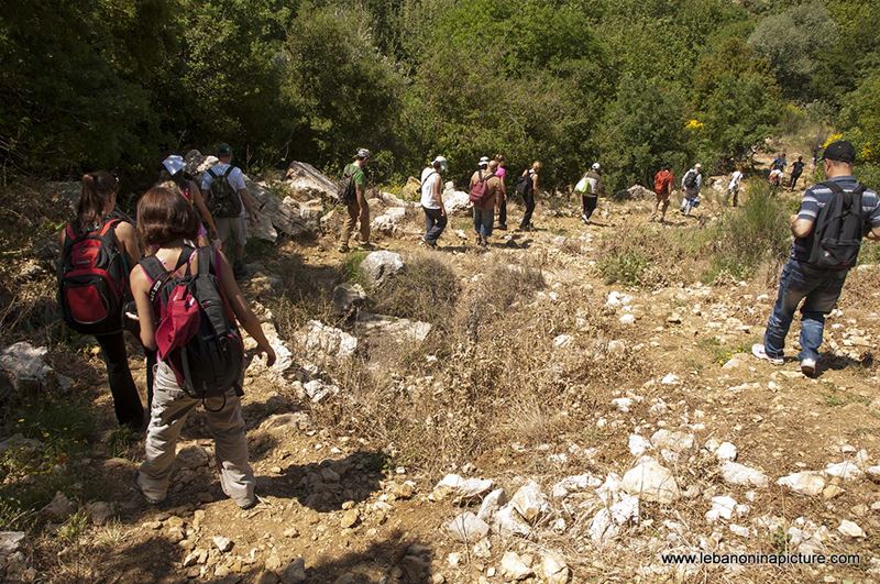 Hiking in Wadi Al Mokhtara with Promax (Shouf Biosphere Reserve)