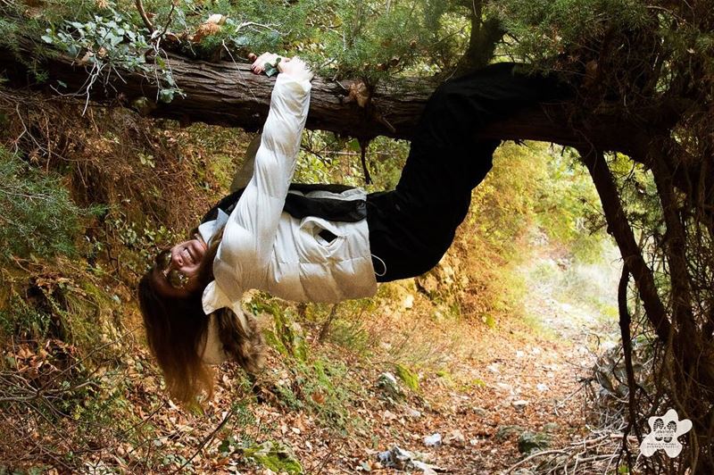 Hiking is full of surprises 👣Darwin was right 🙈🐒 somemonkeybusiness ... (Tannurin At Tahta, Liban-Nord, Lebanon)