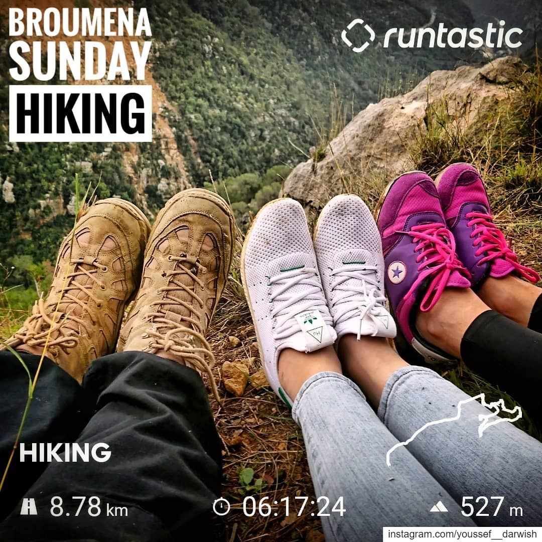  hiking  mashawer  mountains  adventuretime  shoes  friends  sony ... (Broummâna, Mont-Liban, Lebanon)