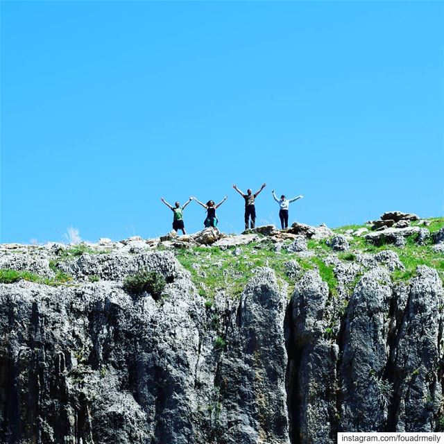  hikinglb  hikers  hikinglebanon  lebanonpictures  lebanon_pictures ... (Lebanon)