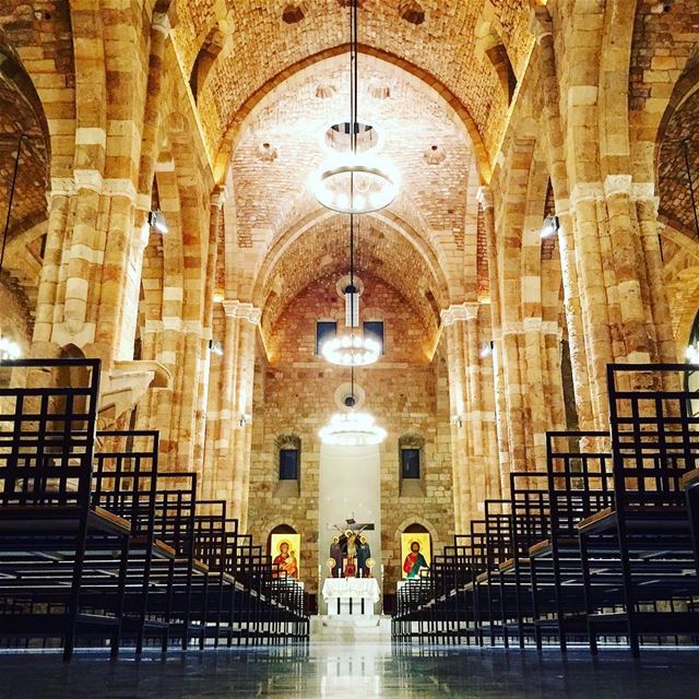  historic  cathedral  pillars  lights  architecture  archilovers ... (Beirut, Lebanon)