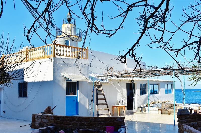 Home is where your light... (Al-Fanar restaurant and auberge)