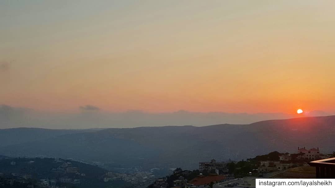  homeview  sunsets  sunsetlover  sunset_pics  hasbayapictures ... (Hasbayya, Al Janub, Lebanon)