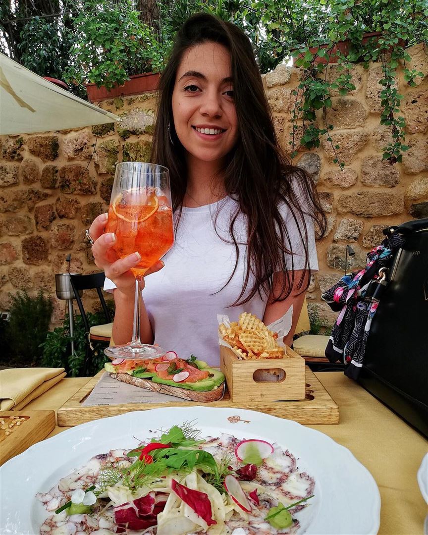 Hope you all had an awesome weekend 💕 .. Lebanoneats  aperolspritz ... (Ritage by Maroun Chedid)
