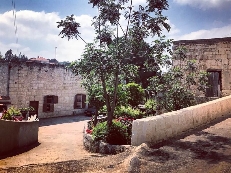  house  amazing  views  village  lebanon  livelovelebanon  livelovelife ...
