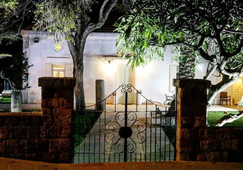  house  garden  byblos  livelovelebanon  livelovebyblos  nature  nights ... (Byblos, Lebanon)