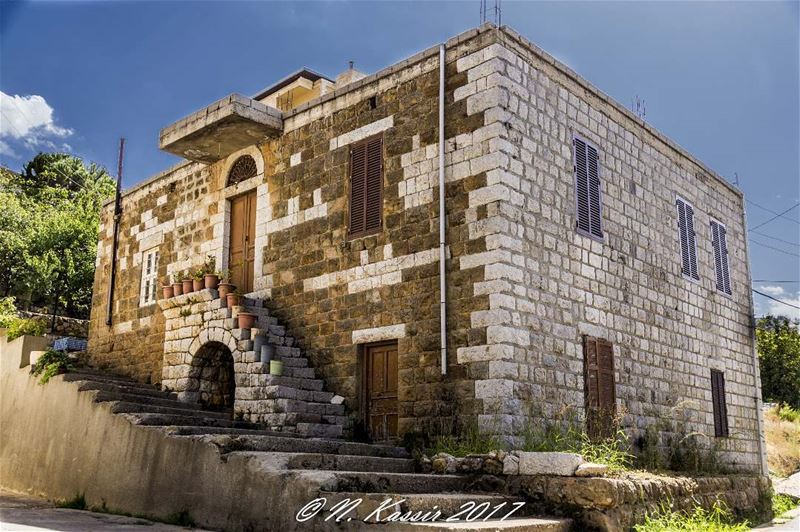  house  stones  mountain  ngconassignment  Lebanon  ig_great_shots ... (Baskinta, Lebanon)