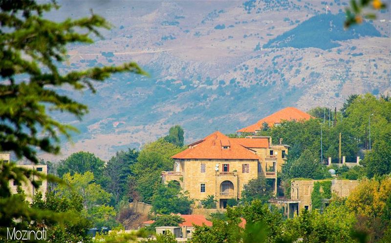  houses house landscape landscaping nikontop nikon5300 lebanon... (Sawfar, Mont-Liban, Lebanon)