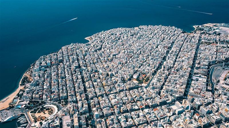 How beautiful is this city; Athens 🇬🇷 🚁 Alot to explore 🚁 ✈️🇬🇷🇱🇧🌎... (Athens, Greece)