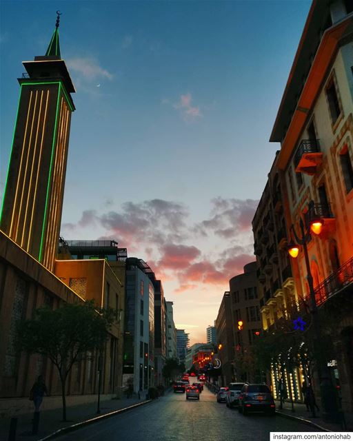 How magical was this pink sky, earlier at sunset time? 😍 ... (Beirut, Lebanon)