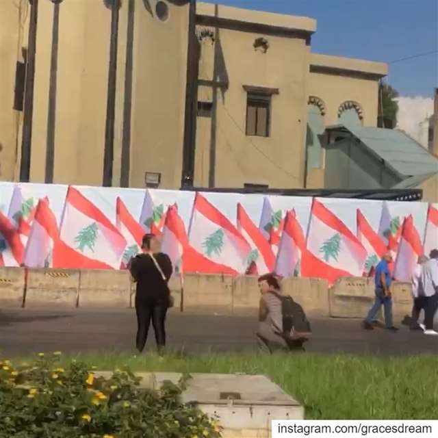  HumanChain  Lebanon  Revolution 🇱🇧🔗🇱🇧📱Video credit: @graceshalhoub... (Beirut, Lebanon)