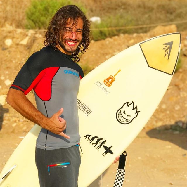 Humans of  mylifeamoi @chrisdirany The way I see myself : High on life 🤙� (Surf Lebanon)