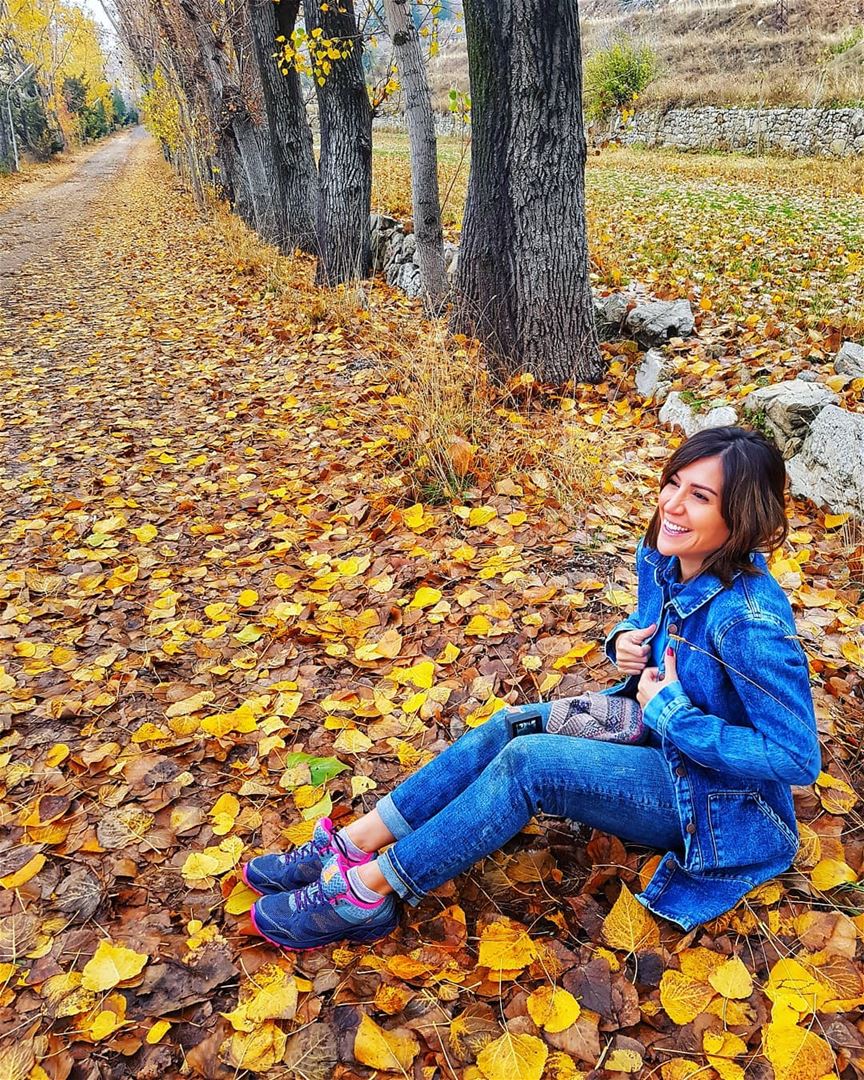 I can smell  autumn dancing in the  breeze 🍂🍁🍃 sweetnovember ........ (El Laklouk, Mont-Liban, Lebanon)