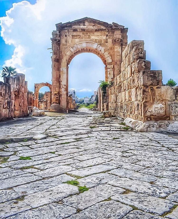 I do not seek. I find - Pablo Picasso... (Roman ruins in Tyre)