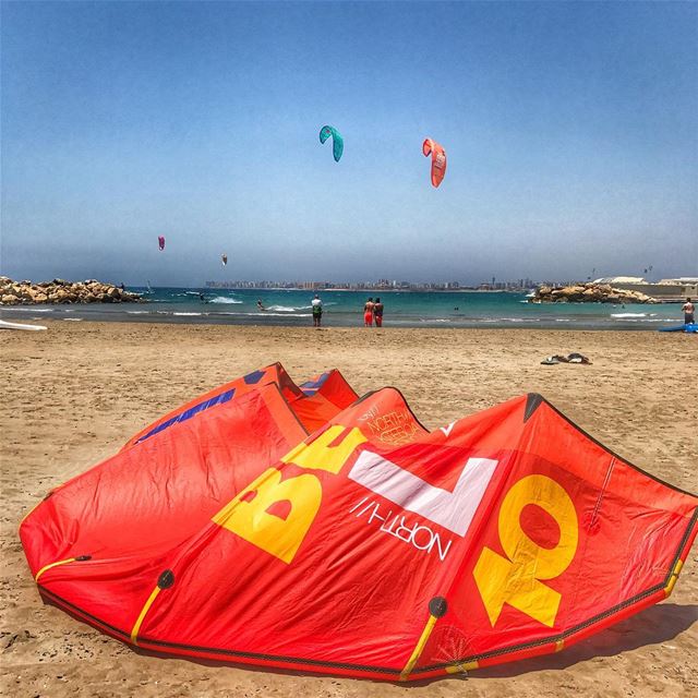 I just love this scene where kites are coloring the skies  northmarina ... (North Marina Beach)