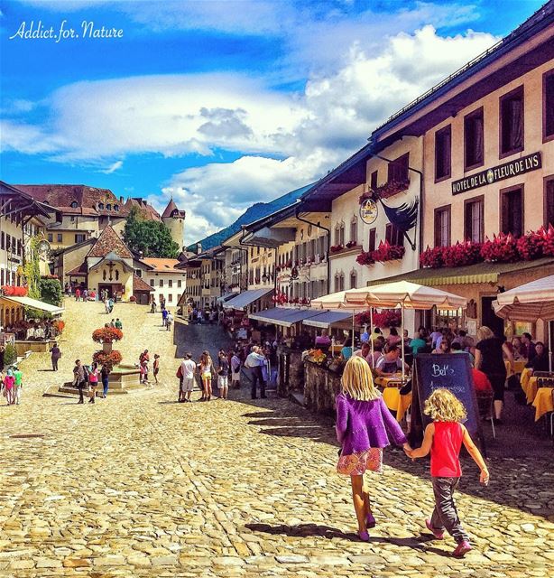 I live in a Swiss village so small, if you sneeze everyone knows. -... (La Gruyère Région)