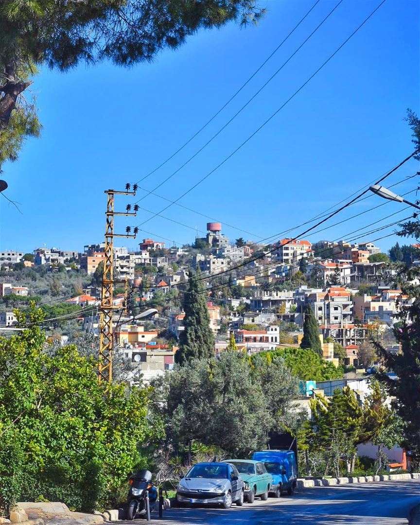 I love the authenticity in our lebanese towns, where beauty can be found... (Al taybe,Janoub,Libanon)