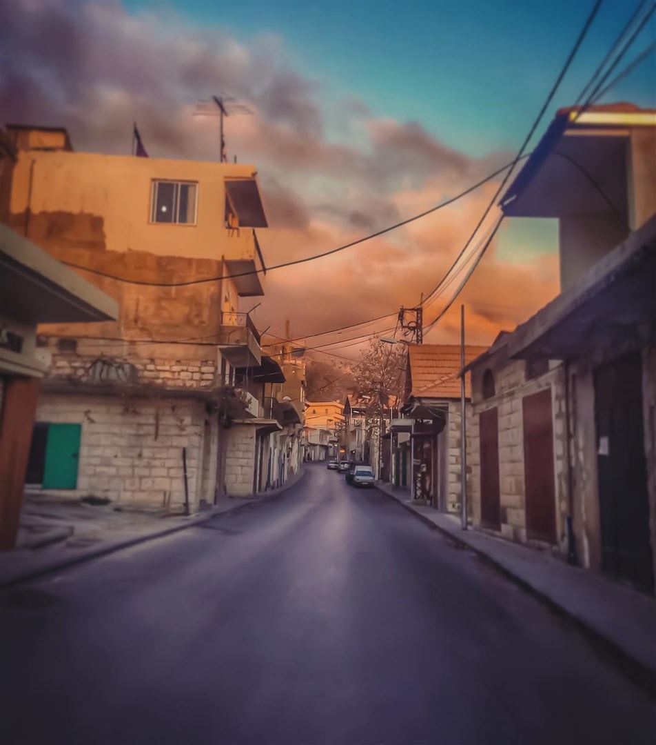 ... & I miss you 🎶 like Ehden streets miss the summer 🍂🌞🍁☁️... (Ehden, Lebanon)