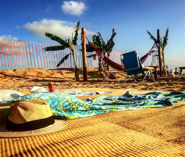 I still feel your presence under the yellow umbrella ☺️  livelovetyre ... (Cloud 59)