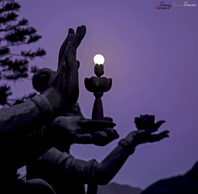 I took this picture on the night of the super moon - Lantau Island, Hong... (Big Buddha, Lantau, Hong Kong)